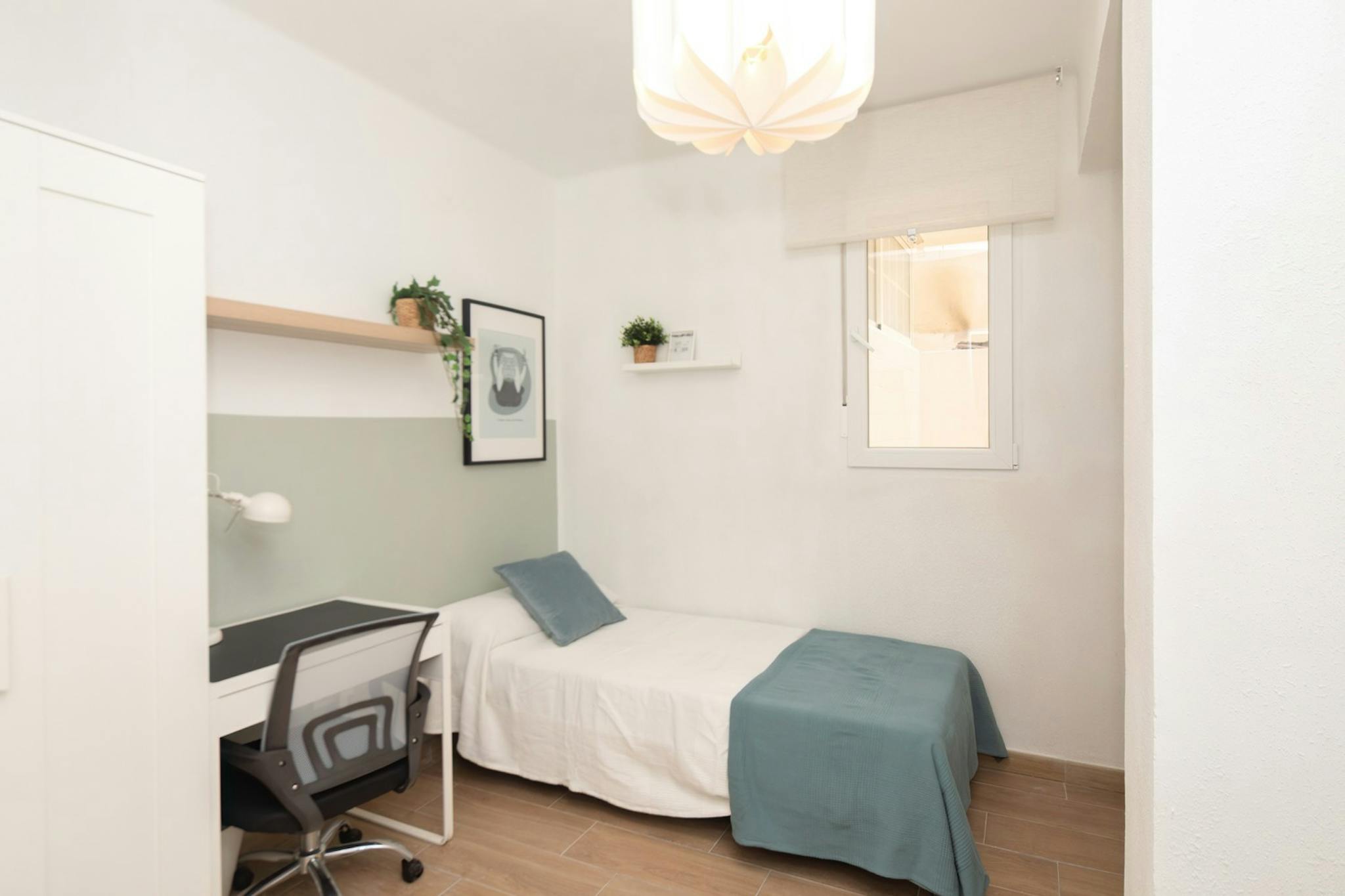 Carrer Olimpia Arozena Torres, Valencia preview