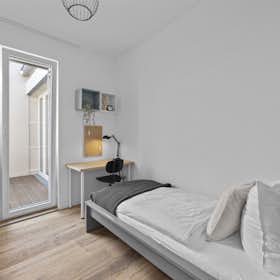 Private room for rent for €740 per month in Berlin, Turiner Straße