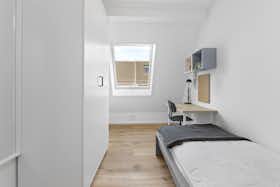 Private room for rent for €700 per month in Berlin, Turiner Straße