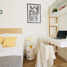 Private room for rent for €650 per month in Florence, Via delle Carra
