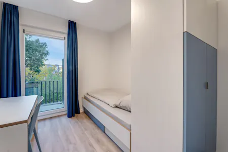 Private room for rent on Rathenaustraße, Berlin, Berlin