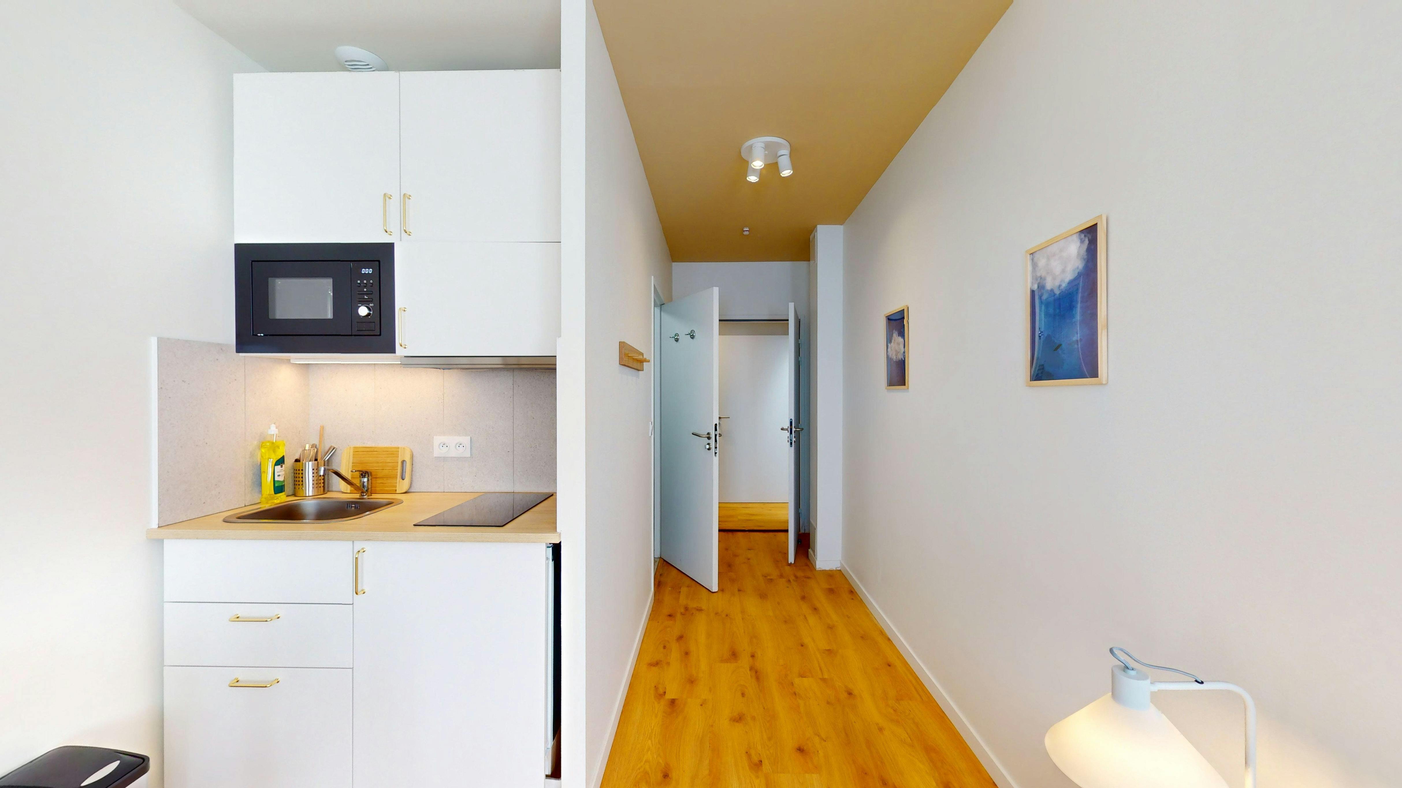 Apartment Suresnes, 618m² — photo 71