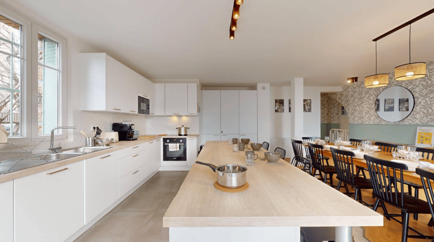 Apartment Suresnes, 618m² — photo 9