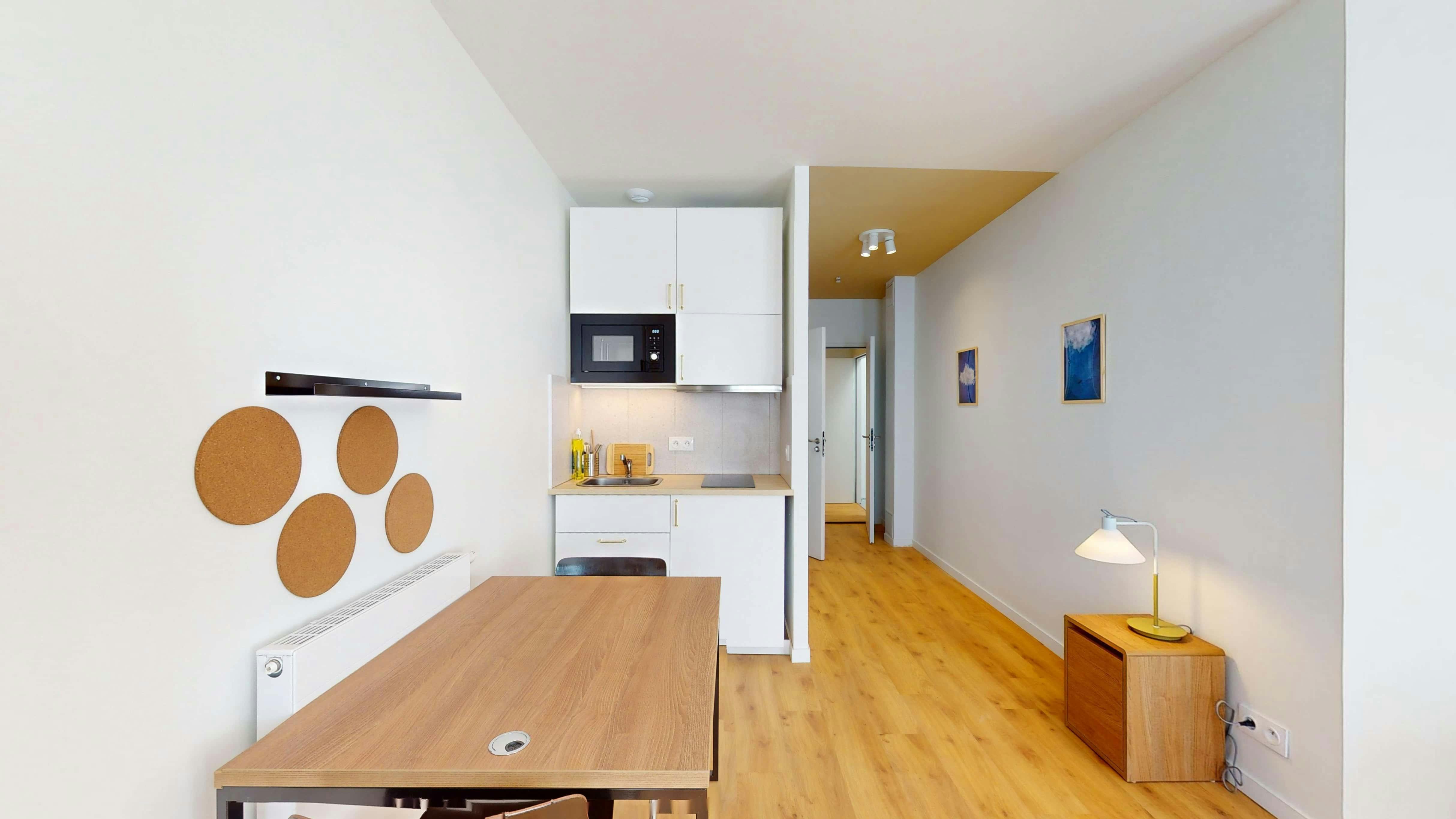 Apartment Suresnes, 618m² — photo 99