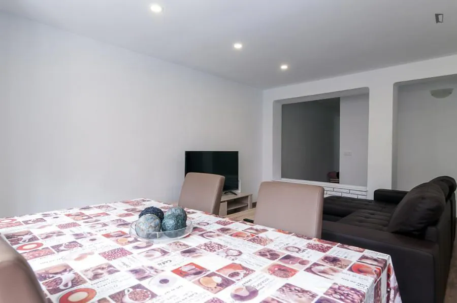 3-Bedroom Apartment in Carrer de la Reina, Valencia (1542604) ROOM 1