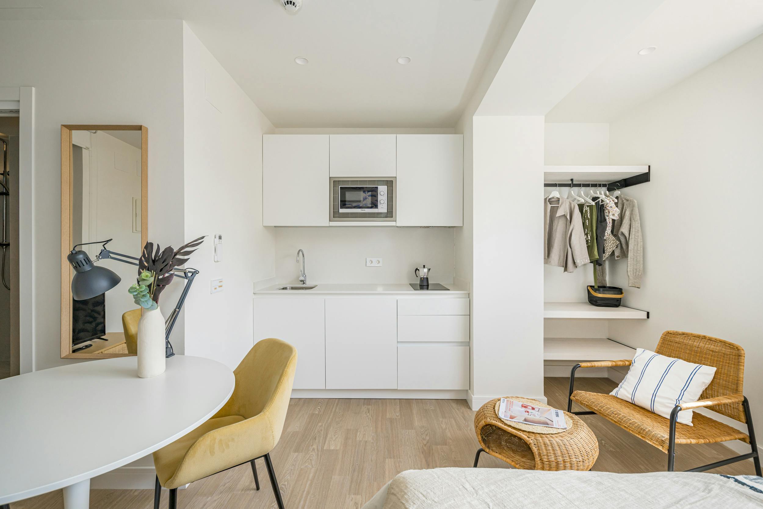 Private room for rent for €1,399 per month in Málaga, Calle San Juan