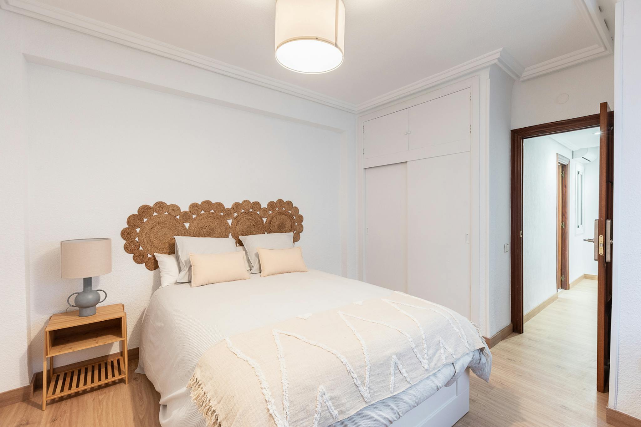 Calle Maestro Bretón, Alicante preview