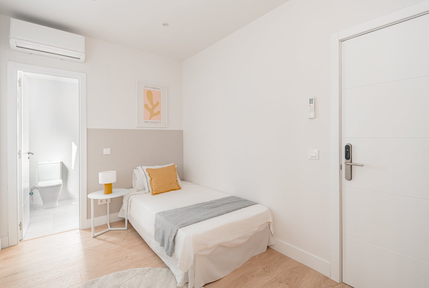 Private room in Calle de Agustín de Betancourt, Madrid (1548857) room image 1