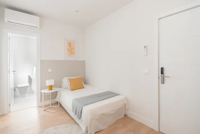Private room in Calle de Agustín de Betancourt, Madrid (1548857) room image 1