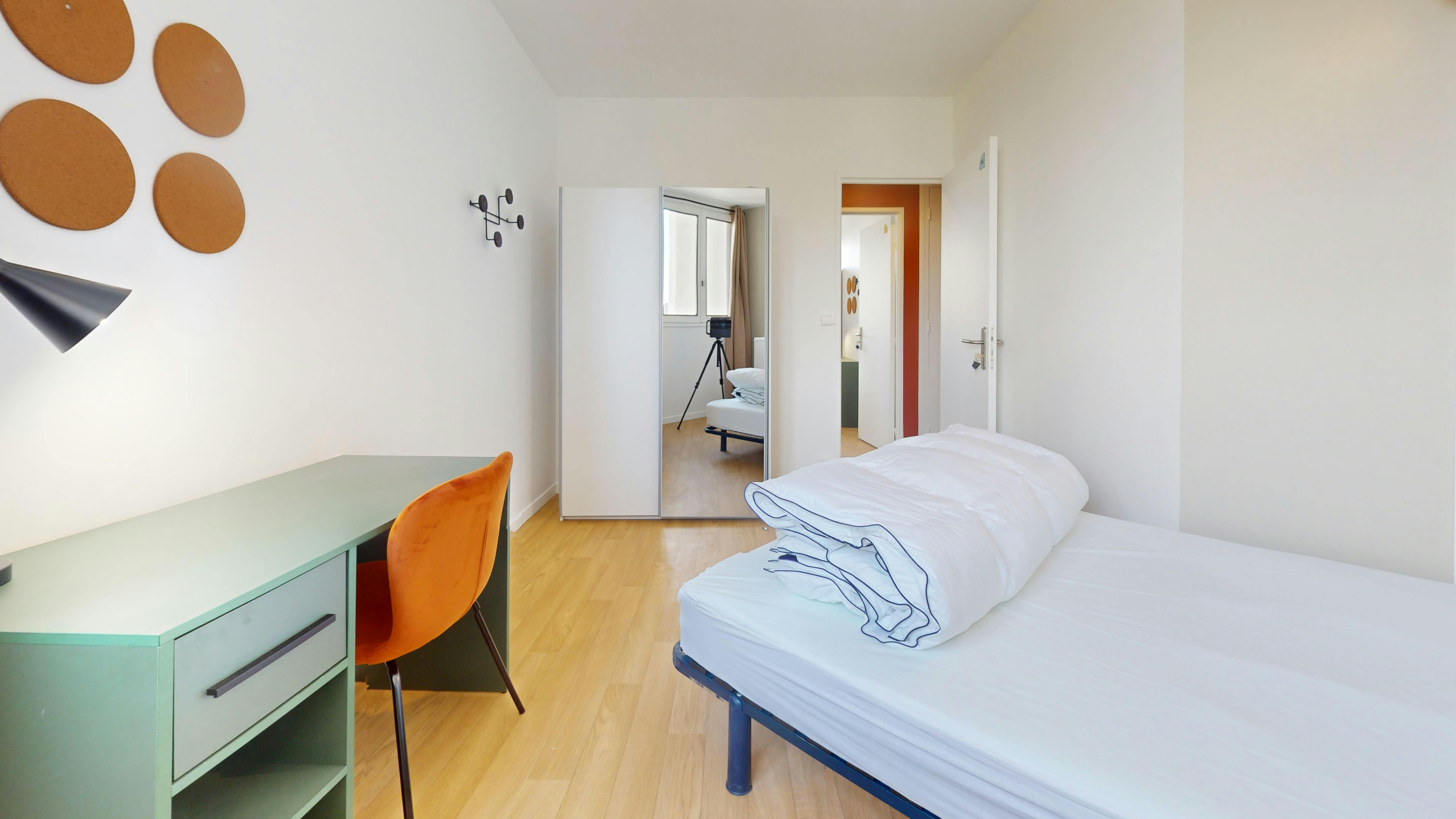 Apartment Créteil, 1 bed, 12m² — photo 27