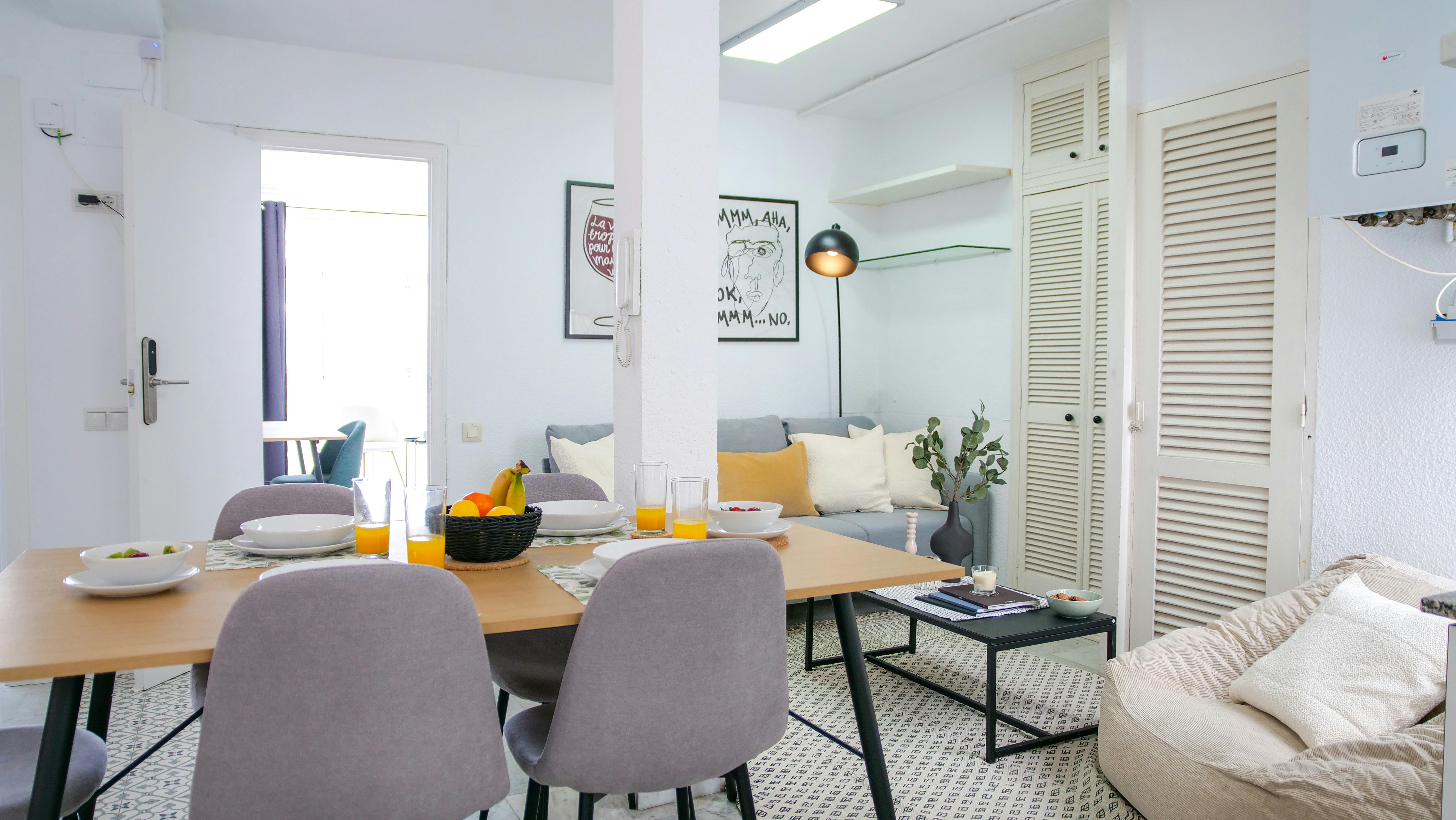 Apartment Alicante, 1 bed, 10m² — photo 8