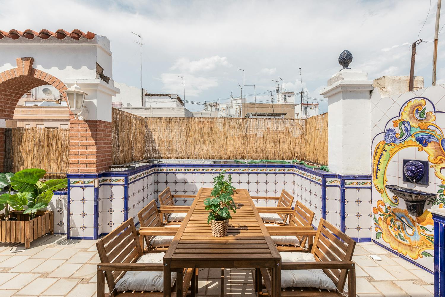 Apartment Valencia, 1 bed, 9m² — photo 2