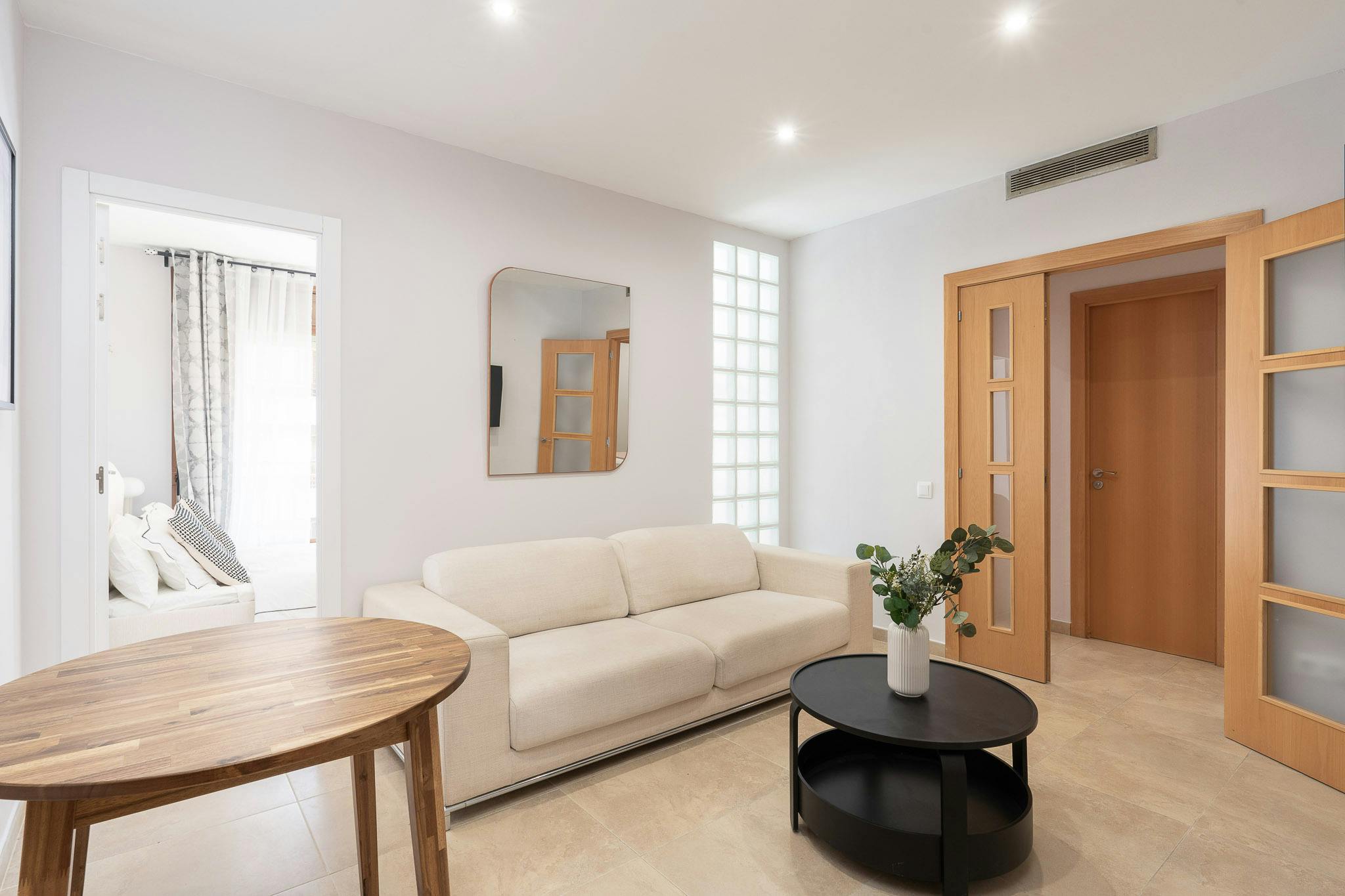 Apartment Barcelona, 1 bed, 9m² — photo 1