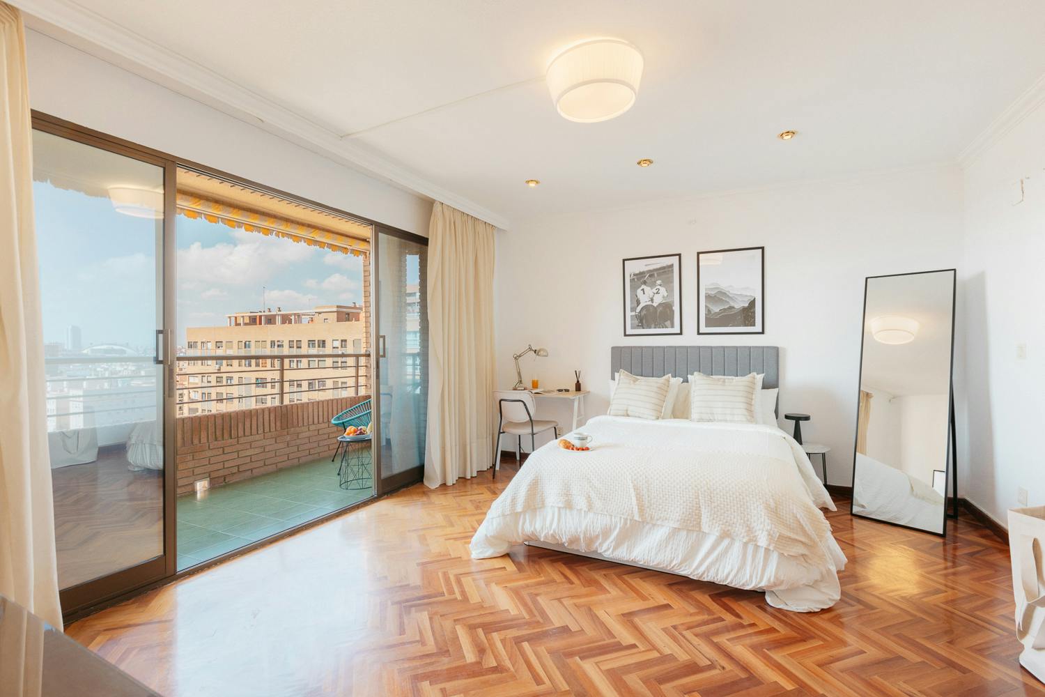 Private room for rent for €625 per month in Valencia, Plaza Mestre Ripoll