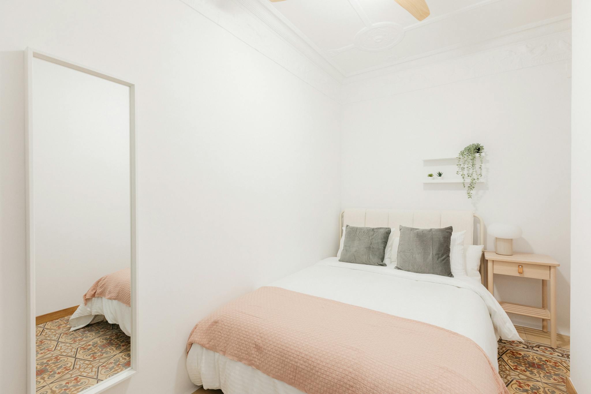 Carrer Sorní, Valencia preview