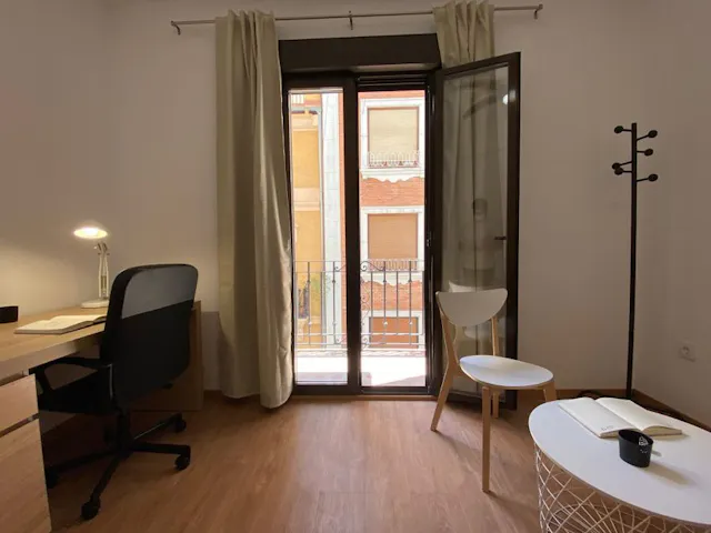 Private room in Avinguda de l'Oest, Valencia (1551124) room image 2