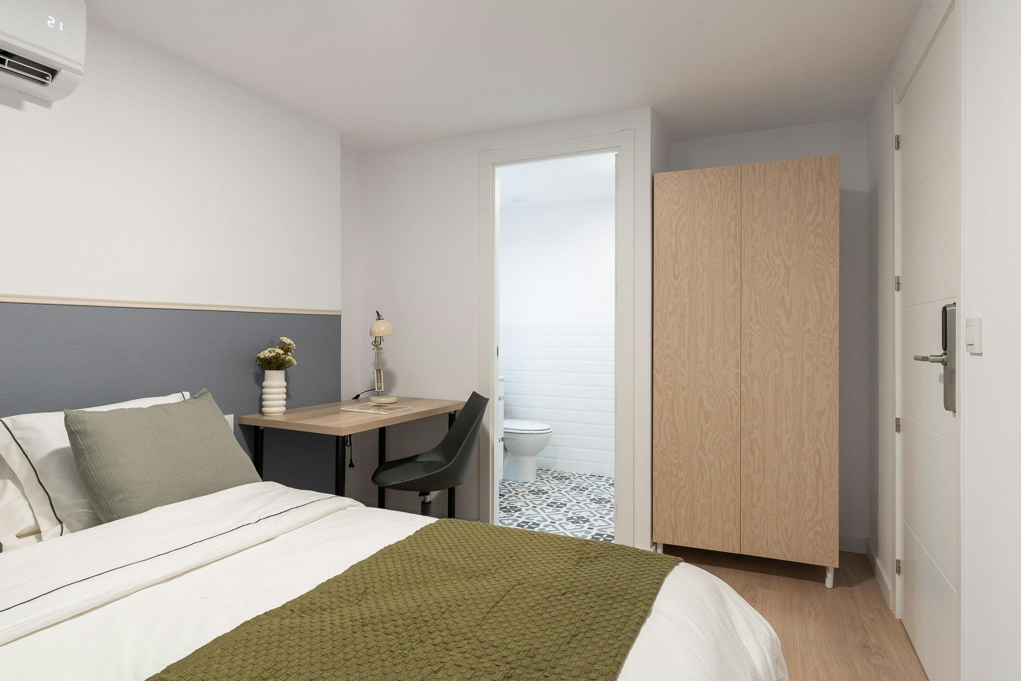 Apartment Barcelona, 1 bed, 13m² — photo 10