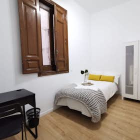 Private room for rent for €560 per month in Madrid, Calle de Preciados