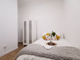 Приватна кімната за оренду для 440 EUR на місяць у Madrid, Calle de Preciados