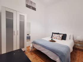 Private room for rent for €480 per month in Madrid, Calle de Preciados
