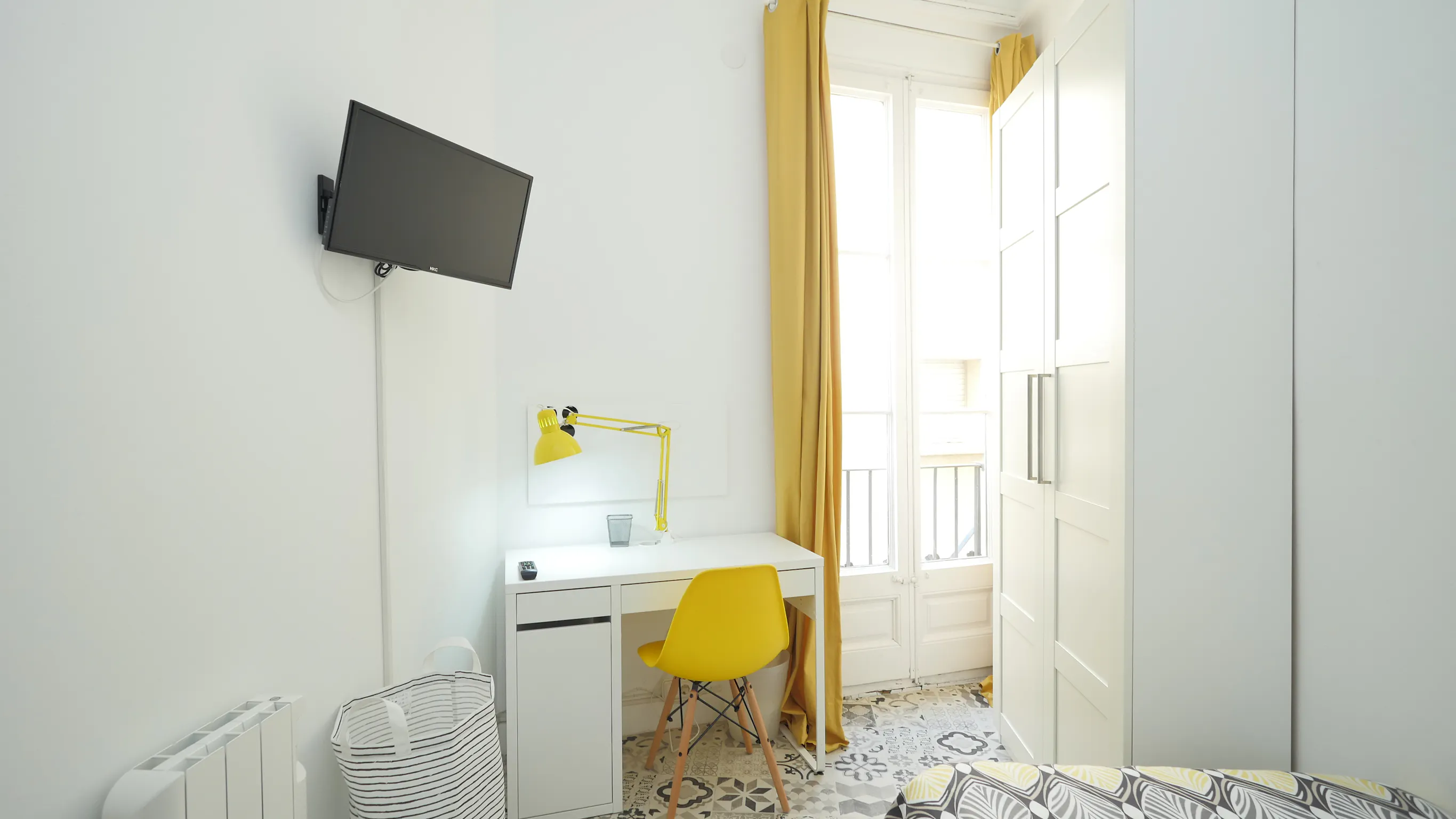 Private room in Carrer Gran de Gràcia, Barcelona (100058) ROOM 3