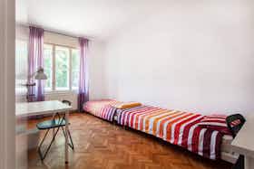 Private room for rent for €470 per month in Ljubljana, Bleiweisova cesta