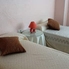 Mehrbettzimmer zu mieten für 350 € pro Monat in Murcia, Calle Manresa