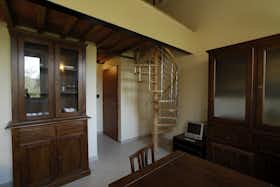 Apartamento para alugar por € 650 por mês em Siena, Via Fiorentina