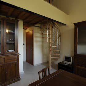 Apartament de închiriat pentru 650 EUR pe lună în Siena, Via Fiorentina