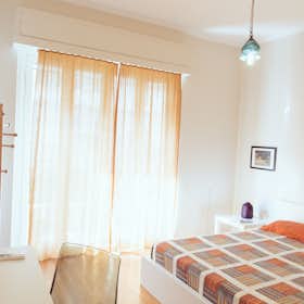 Private room for rent for €350 per month in Athens, Kipselis