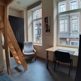 Private room for rent for €655 per month in Liège, Rue Darchis