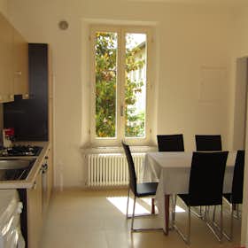Private room for rent for €400 per month in Siena, Via Pignatello