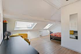 Private room for rent for €715 per month in Brussels, Rue Bordiau