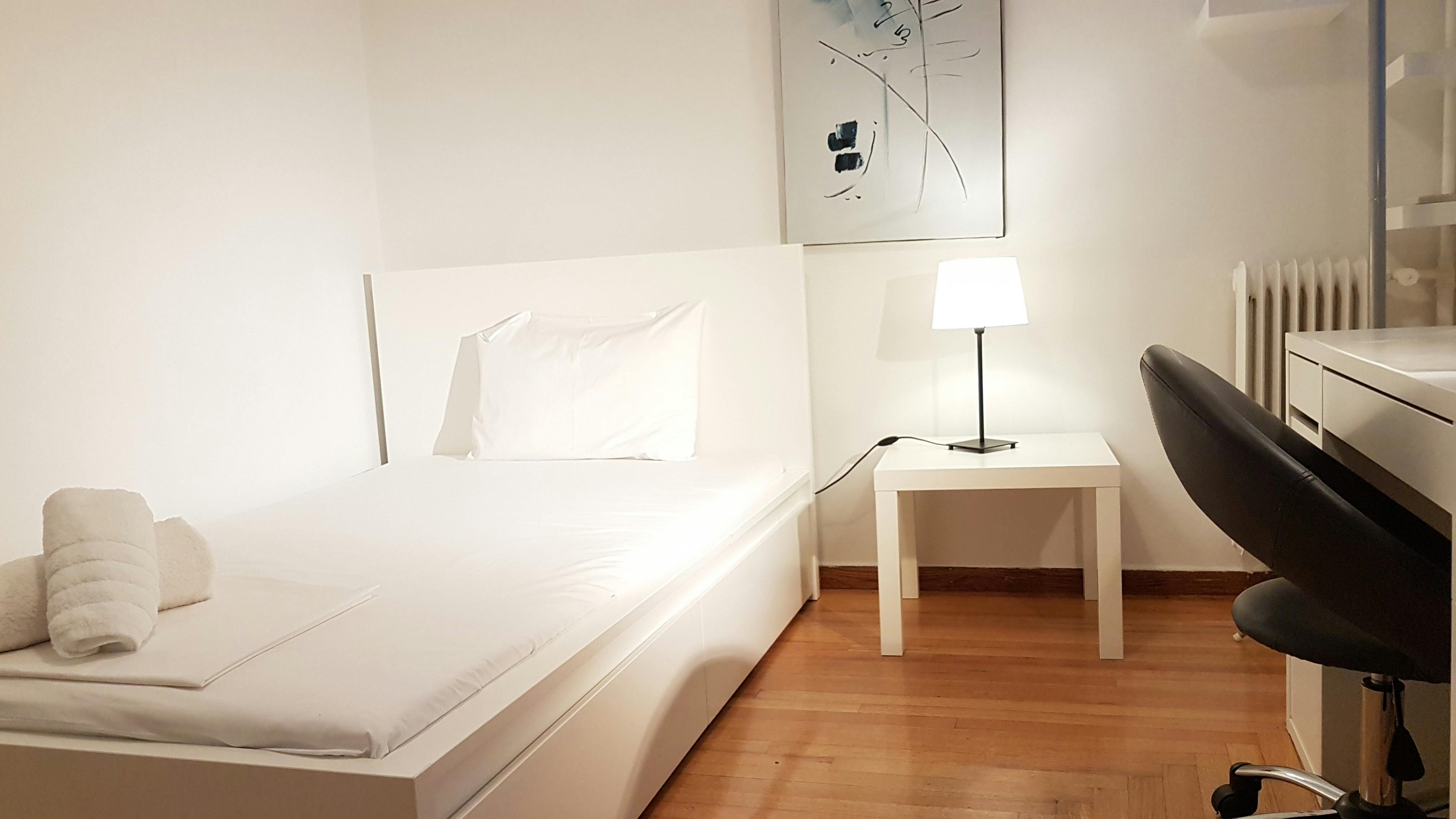 Private room for rent for €390 per month in Athens, Kipselis