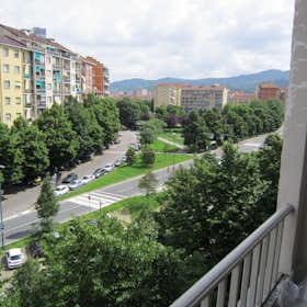 Apartment for rent for €450 per month in Turin, Via Onorato Vigliani