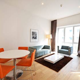 Apartment for rent for €2,570 per month in Frankfurt am Main, Cranachstraße