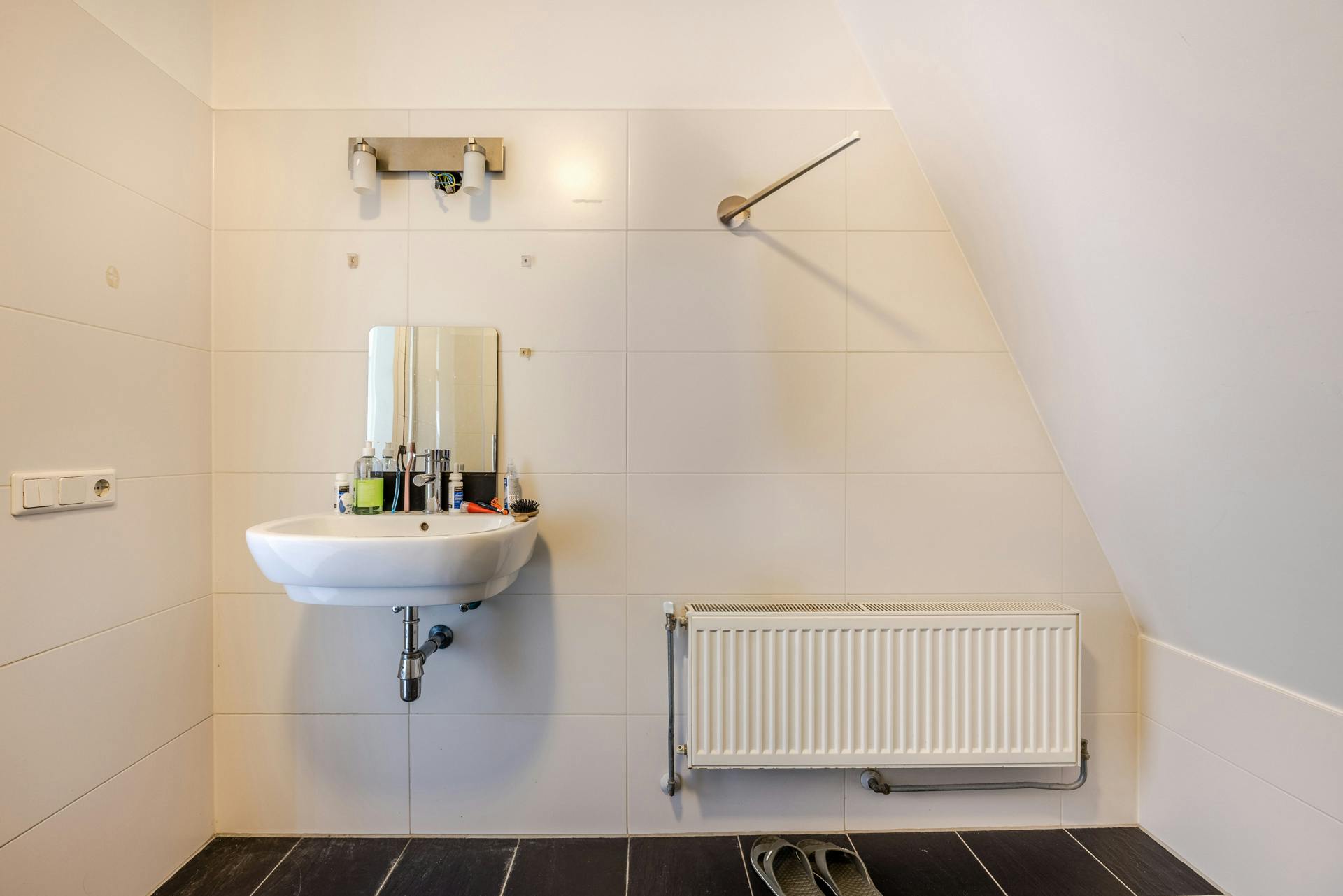 6-Bedroom House in Strevelsweg, Rotterdam (1009302) ROOM 4