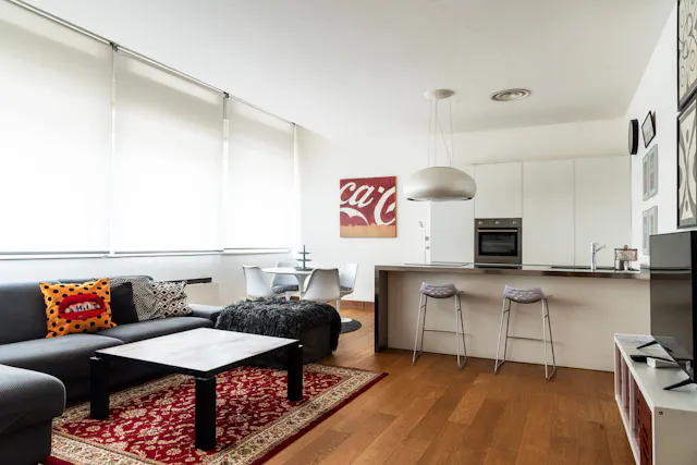 2-Bedroom Apartment in Via Broletto, Milan (1009784) room image 1