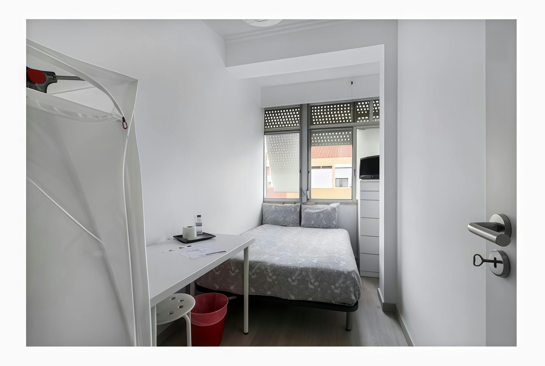 Private room for rent for €500 per month in Amadora, Praceta das Roiçadas