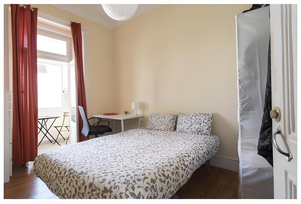 Private room for rent for €500 per month in Lisbon, Rua António Pereira Carrilho