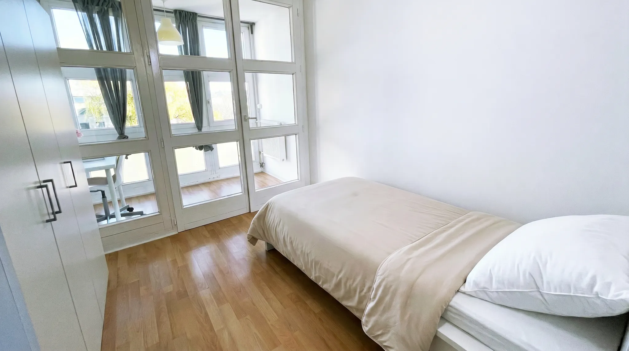 Charlottenstraße, Berlin preview