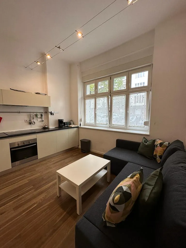 2-Bedroom Apartment in Suarezstraße, Berlin (1022016) ROOM 4