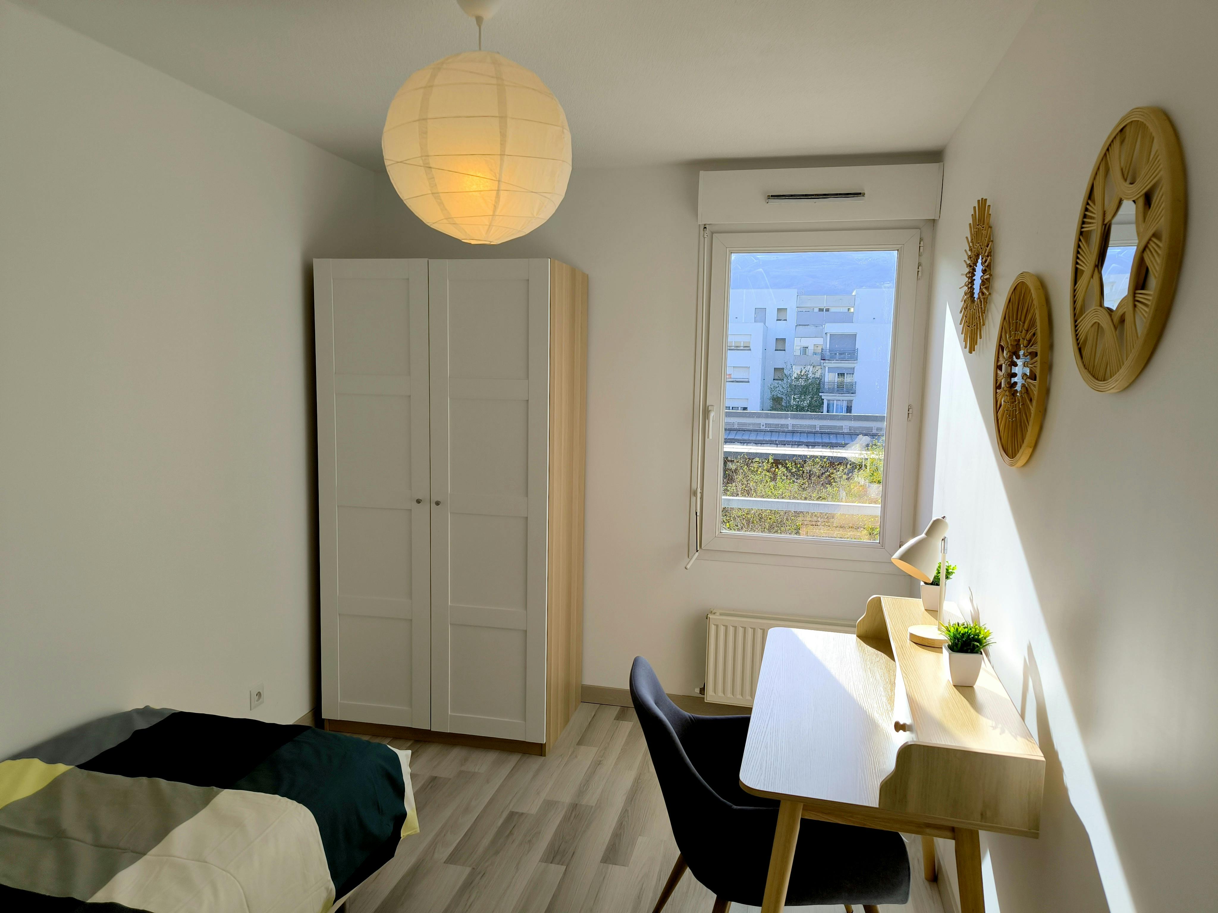 Отдельная комната сдается в аренду за 410 € в месяц в Grenoble, Allée des Romantiques