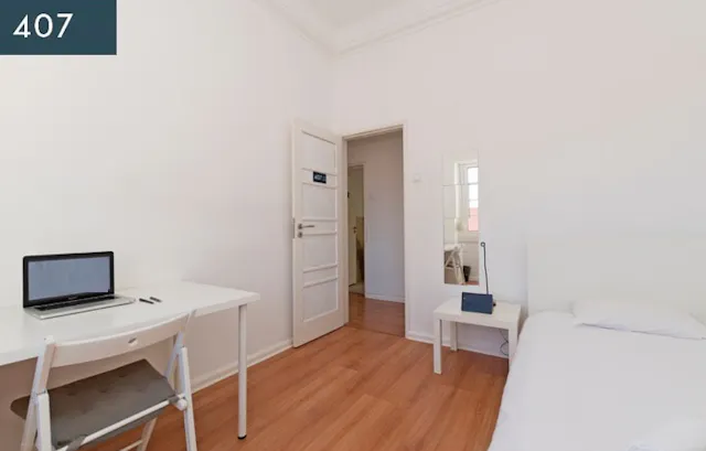 Private room in Alameda Dom Afonso Henriques, Lisbon (1024916) room image 2