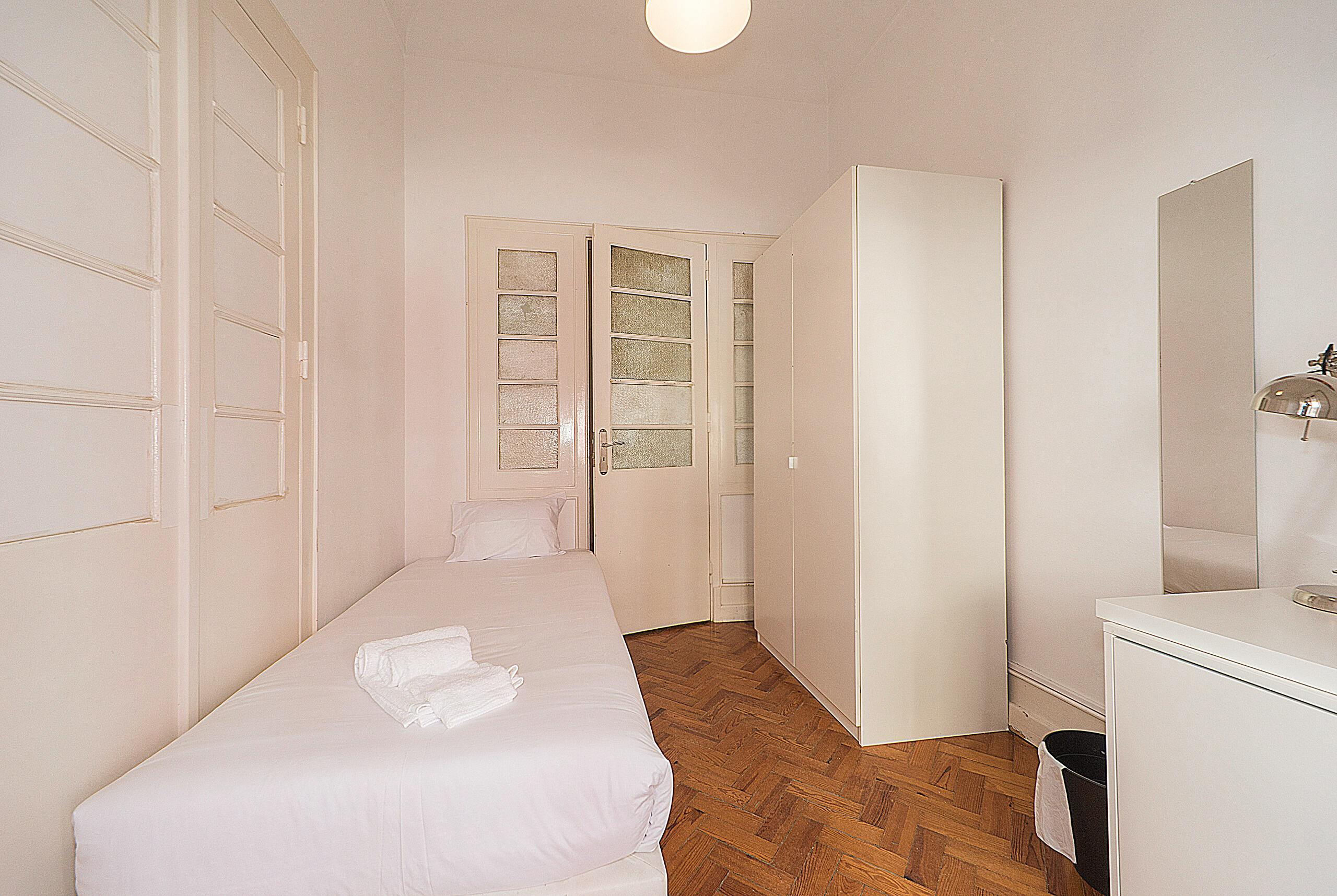 Single room Lisbon, 13m² — photo 37