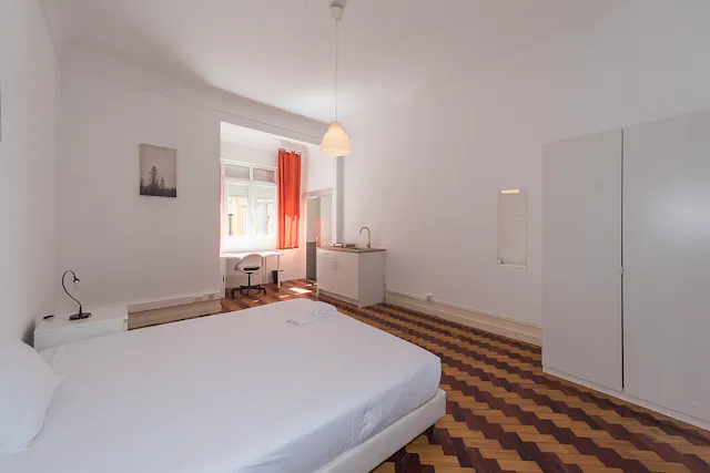 Private room in Rua de São Félix, Lisbon (1025062) room image 1