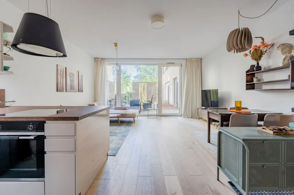 1-Bedroom Apartment in Fromet-und-Moses-Mendelssohn-Platz, Berlin (1027130) ROOM 1