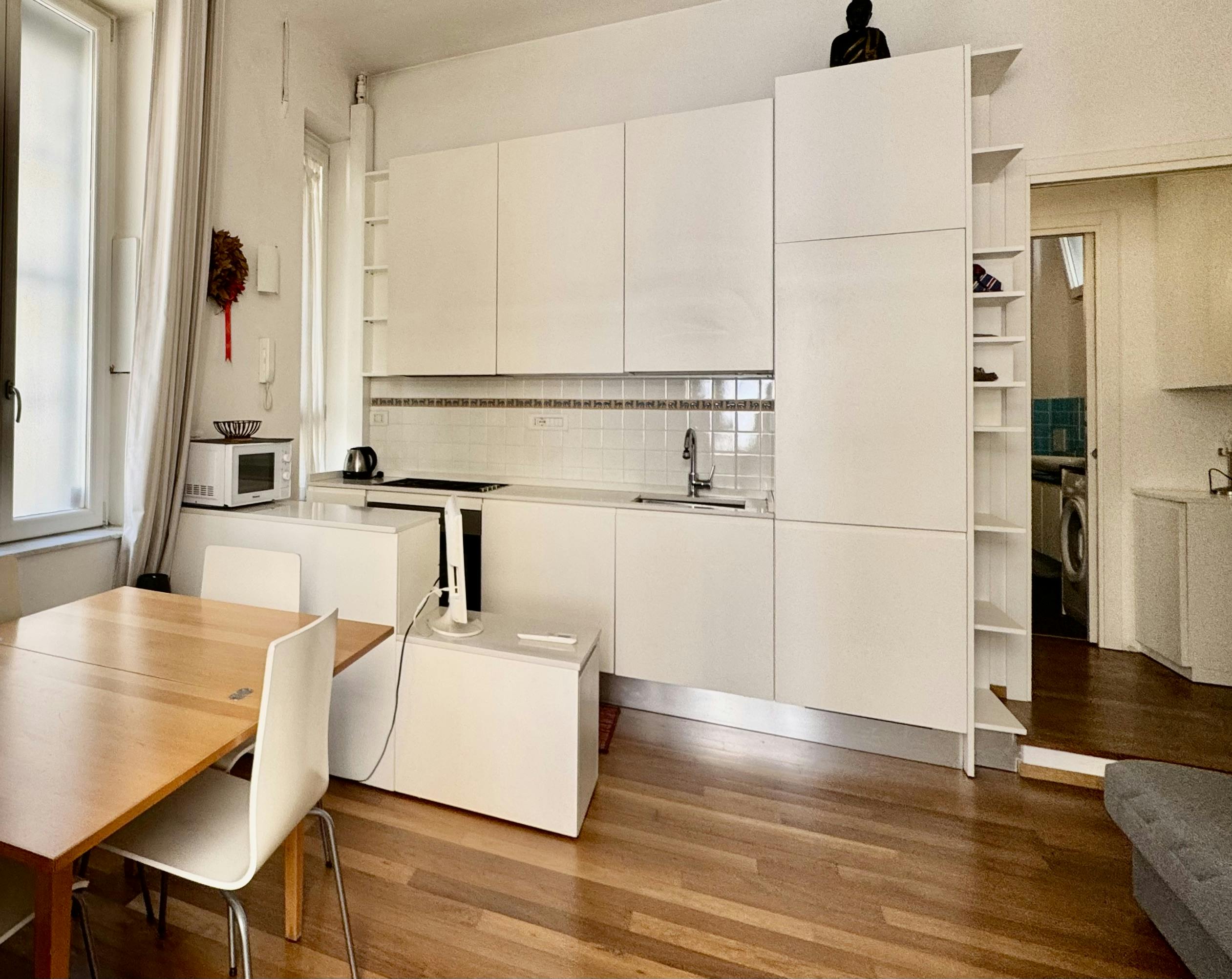 Apartamento para alugar por € 1.500 por mês em Milan, Via Giambellino