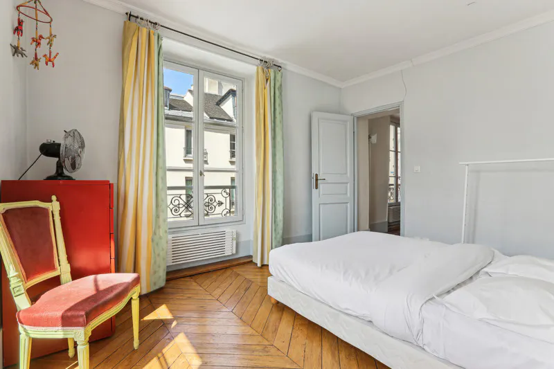 2-Bedroom Apartment in Rue du Cardinal Lemoine, Paris (1027332) ROOM 2