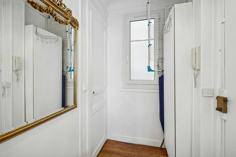 1-Bedroom Apartment in Rue Saint-Antoine, Paris (1029870) room image 10